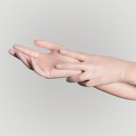 Перчатки смотровые виниловые нестерильные неопудренные, SF Medical Products GmbH р. M 1 шт неанатомические с манжетой и валиком пара 2400002052805